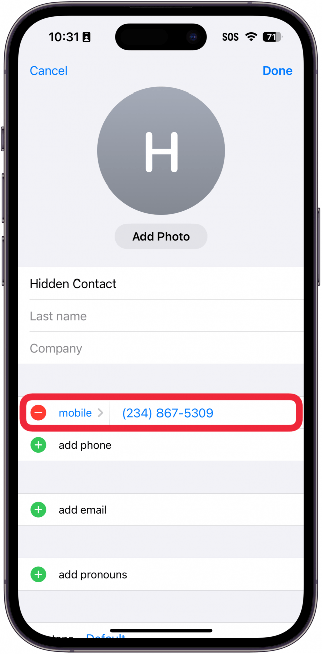 Bearbeiten des Kontaktmenüs auf dem iPhone mit einem roten Kästchen um die Kontakttelefonnummer