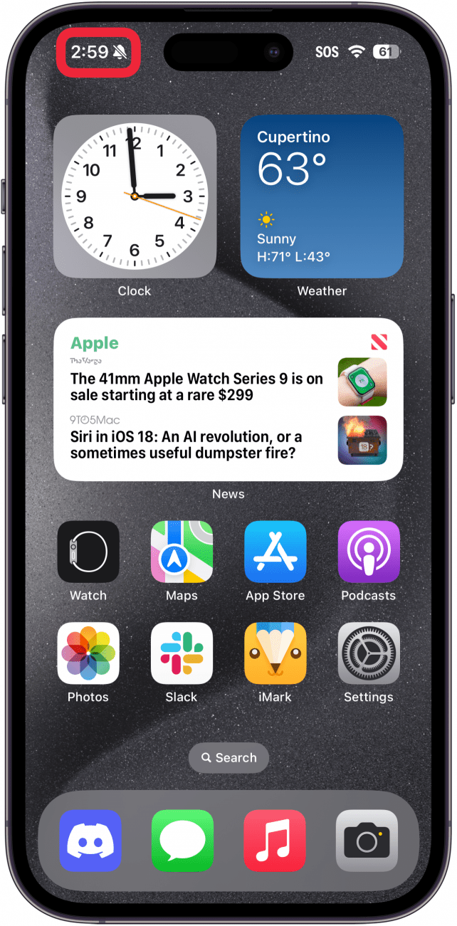 iPhone-Startbildschirm mit einem roten Kästchen um die Uhrzeit und einem Symbol für den lautlosen Modus