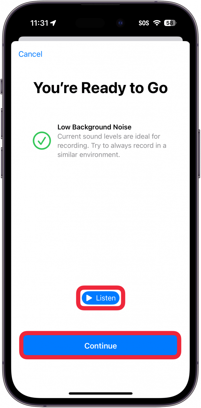 Die persönliche Stimme des iPhones ist mit einem roten Kästchen um eine blaue Schaltfläche „Hören“ und einem roten Kästchen um eine blaue Schaltfläche „Weiter“ eingerichtet