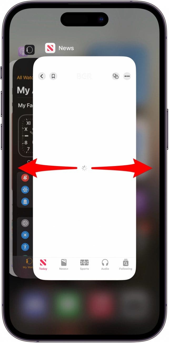 iPhone App Switcher mit roten Pfeilen, die nach links und rechts zeigen